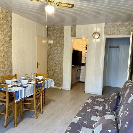 Proche Avec Balcon Et Parking - Fr-1-652-53 Apartment
